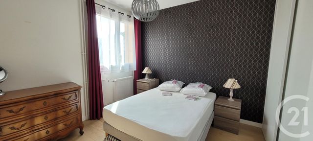 Appartement T3 &agrave; louer - 3 pi&egrave;ces - 69,44 m2 - Gap - 05 - PROVENCE-ALPES-COTE-D-AZUR