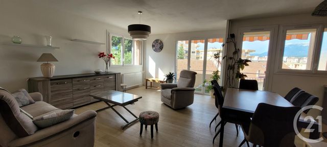 Appartement T3 &agrave; louer - 3 pi&egrave;ces - 69,44 m2 - Gap - 05 - PROVENCE-ALPES-COTE-D-AZUR