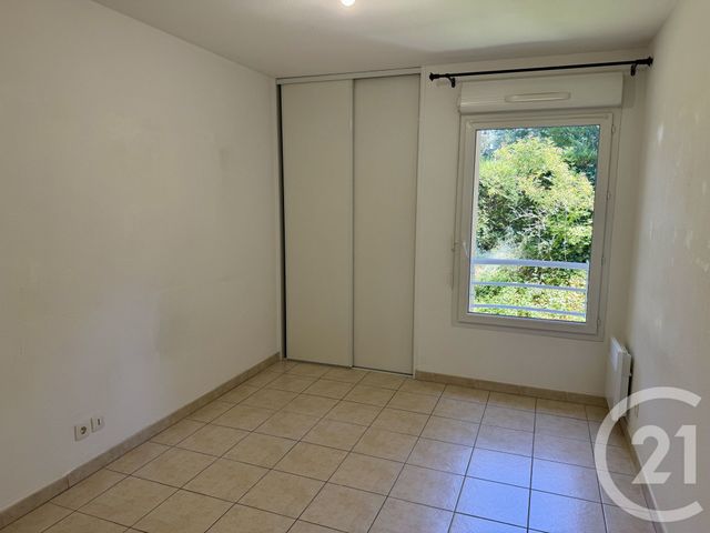 Appartement F4 &agrave; louer - 4 pi&egrave;ces - 80,87 m2 - Gap - 05 - PROVENCE-ALPES-COTE-D-AZUR