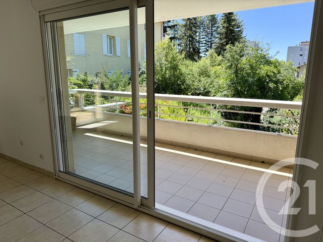 Appartement F4 &agrave; louer - 4 pi&egrave;ces - 80,87 m2 - Gap - 05 - PROVENCE-ALPES-COTE-D-AZUR