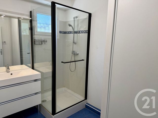 Appartement F4 &agrave; louer - 4 pi&egrave;ces - 80,87 m2 - Gap - 05 - PROVENCE-ALPES-COTE-D-AZUR
