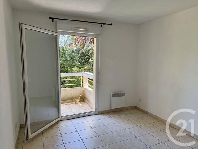 Appartement F4 &agrave; louer - 4 pi&egrave;ces - 80,87 m2 - Gap - 05 - PROVENCE-ALPES-COTE-D-AZUR