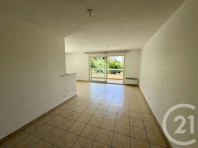 Appartement F4 &agrave; louer - 4 pi&egrave;ces - 80,87 m2 - Gap - 05 - PROVENCE-ALPES-COTE-D-AZUR