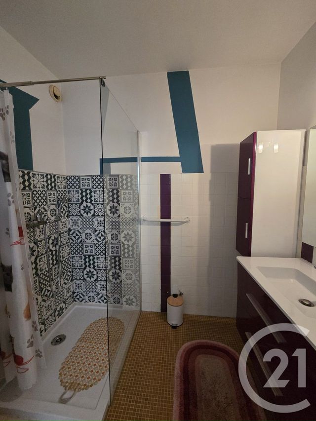 Appartement F2 &agrave; louer - 2 pi&egrave;ces - 44,62 m2 - Gap - 05 - PROVENCE-ALPES-COTE-D-AZUR