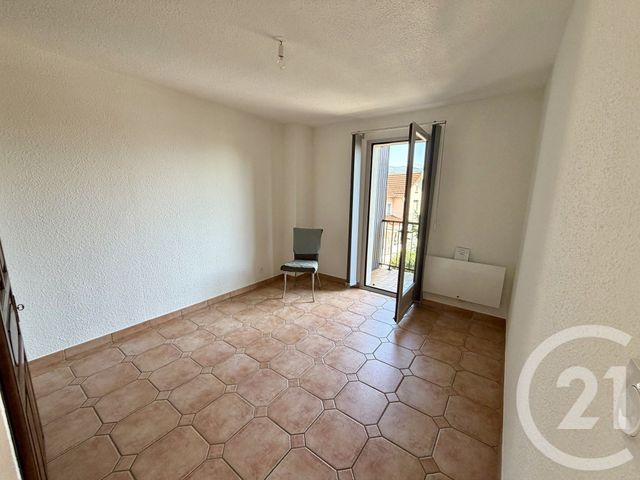 Appartement F4 &agrave; louer - 4 pi&egrave;ces - 84,08 m2 - Gap - 05 - PROVENCE-ALPES-COTE-D-AZUR