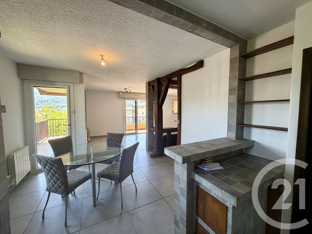 Appartement F4 &agrave; louer - 4 pi&egrave;ces - 84,08 m2 - Gap - 05 - PROVENCE-ALPES-COTE-D-AZUR