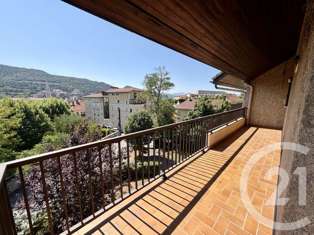 Appartement F4 &agrave; louer - 4 pi&egrave;ces - 84,08 m2 - Gap - 05 - PROVENCE-ALPES-COTE-D-AZUR