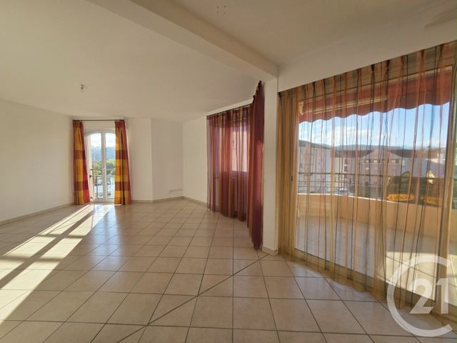 Appartement T3 &agrave; louer - 3 pi&egrave;ces - 92,94 m2 - Gap - 05 - PROVENCE-ALPES-COTE-D-AZUR