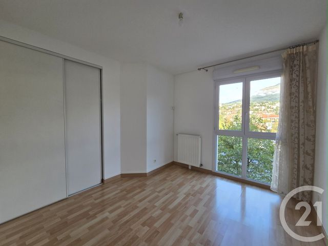 Appartement T3 &agrave; louer - 3 pi&egrave;ces - 92,94 m2 - Gap - 05 - PROVENCE-ALPES-COTE-D-AZUR