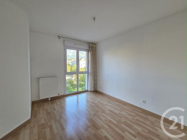 Appartement T3 &agrave; louer - 3 pi&egrave;ces - 92,94 m2 - Gap - 05 - PROVENCE-ALPES-COTE-D-AZUR