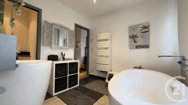 Appartement T3 &agrave; louer - 3 pi&egrave;ces - 65,58 m2 - Gap - 05 - PROVENCE-ALPES-COTE-D-AZUR