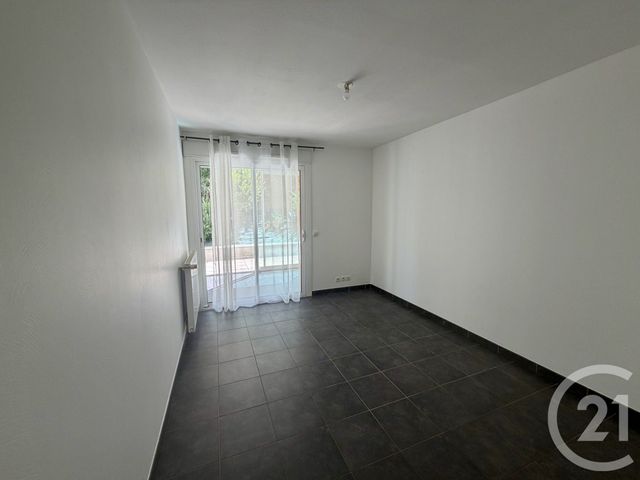 Appartement F2 &agrave; louer - 2 pi&egrave;ces - 40,25 m2 - Gap - 05 - PROVENCE-ALPES-COTE-D-AZUR