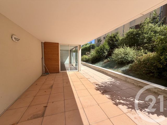 Appartement F2 &agrave; louer - 2 pi&egrave;ces - 40,25 m2 - Gap - 05 - PROVENCE-ALPES-COTE-D-AZUR