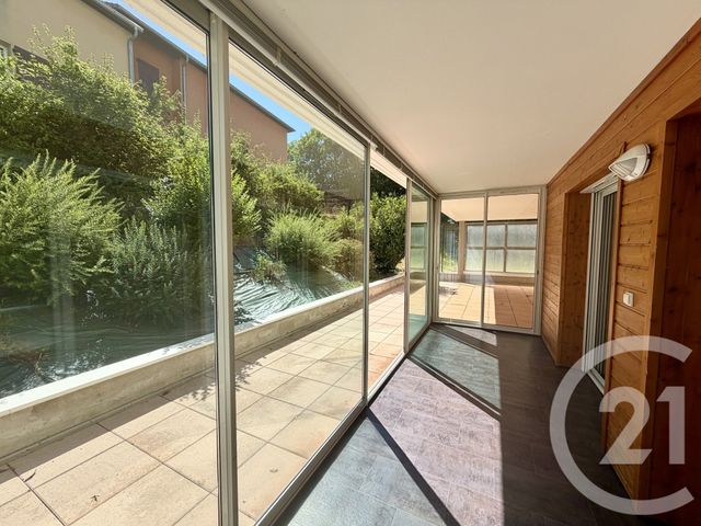 Appartement F2 &agrave; louer - 2 pi&egrave;ces - 40,25 m2 - Gap - 05 - PROVENCE-ALPES-COTE-D-AZUR