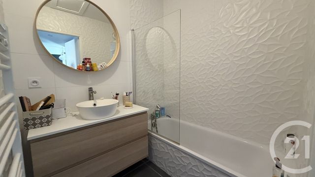 Appartement T3 &agrave; vendre - 3 pi&egrave;ces - 66,50 m2 - Gap - 05 - PROVENCE-ALPES-COTE-D-AZUR