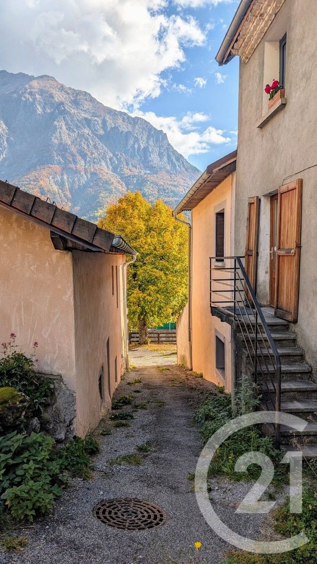 Appartement T2 à vendre - 2 pièces - 28,60 m2 - St Firmin En Valgodemard - 05 - PROVENCE-ALPES-COTE-D-AZUR