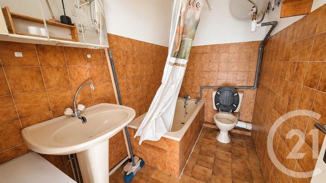 Appartement Studio &agrave; vendre - 1 pi&egrave;ce - 17,26 m2 - St Bonnet En Champsaur - 05 - PROVENCE-ALPES-COTE-D-AZUR