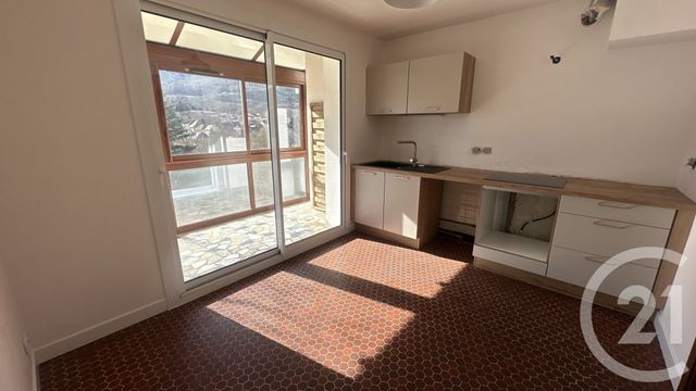 Maison &agrave; louer - 6 pi&egrave;ces - 139,90 m2 - St Bonnet En Champsaur - 05 - PROVENCE-ALPES-COTE-D-AZUR