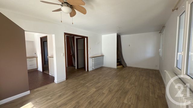 Maison &agrave; louer - 6 pi&egrave;ces - 139,90 m2 - St Bonnet En Champsaur - 05 - PROVENCE-ALPES-COTE-D-AZUR