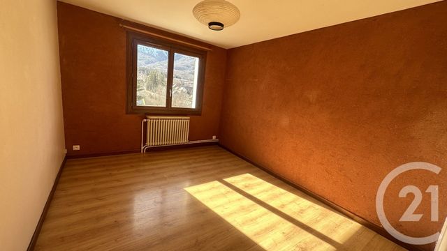 Maison &agrave; louer - 6 pi&egrave;ces - 139,90 m2 - St Bonnet En Champsaur - 05 - PROVENCE-ALPES-COTE-D-AZUR