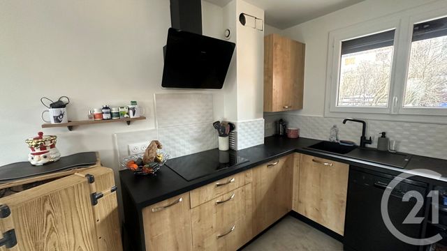 Maison &agrave; louer - 3 pi&egrave;ces - 76,40 m2 - St Bonnet En Champsaur - 05 - PROVENCE-ALPES-COTE-D-AZUR