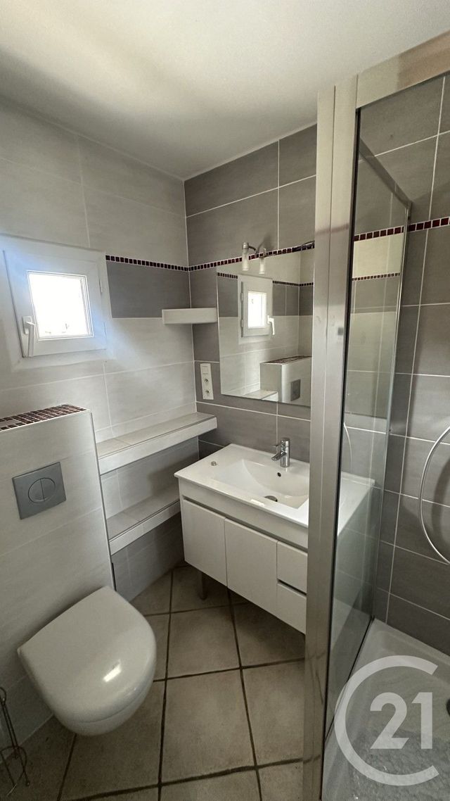 Appartement F5 &agrave; louer - 5 pi&egrave;ces - 78,77 m2 - Chabottes - 05 - PROVENCE-ALPES-COTE-D-AZUR