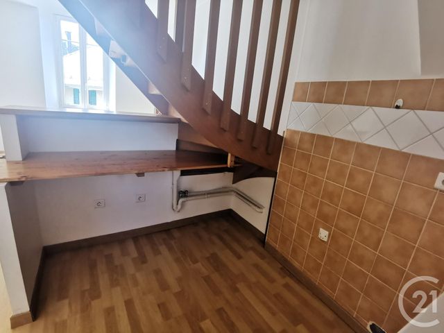 Appartement T2 &agrave; louer - 2 pi&egrave;ces - 28,32 m2 - St Bonnet En Champsaur - 05 - PROVENCE-ALPES-COTE-D-AZUR