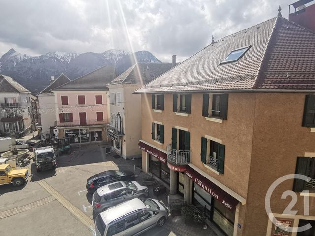 Appartement T2 &agrave; louer - 2 pi&egrave;ces - 28,32 m2 - St Bonnet En Champsaur - 05 - PROVENCE-ALPES-COTE-D-AZUR