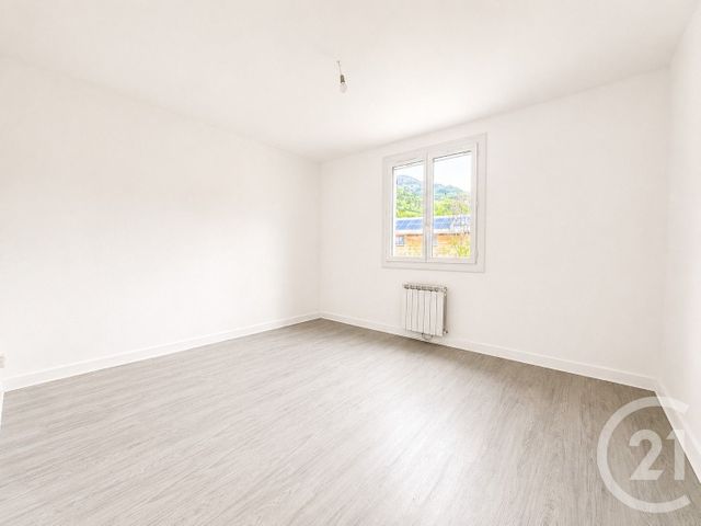 Appartement T4 &agrave; vendre - 4 pi&egrave;ces - 86,06 m2 - St Jean St Nicolas - 05 - PROVENCE-ALPES-COTE-D-AZUR