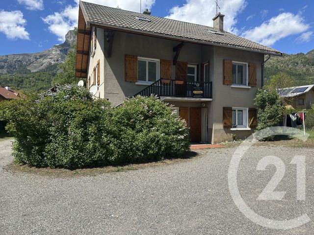 Appartement T4 &agrave; vendre - 4 pi&egrave;ces - 86,06 m2 - St Jean St Nicolas - 05 - PROVENCE-ALPES-COTE-D-AZUR