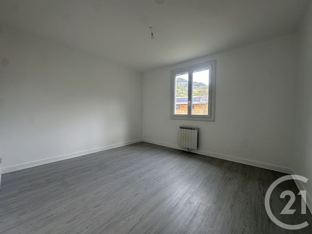 Appartement T4 &agrave; vendre - 4 pi&egrave;ces - 86,06 m2 - St Jean St Nicolas - 05 - PROVENCE-ALPES-COTE-D-AZUR