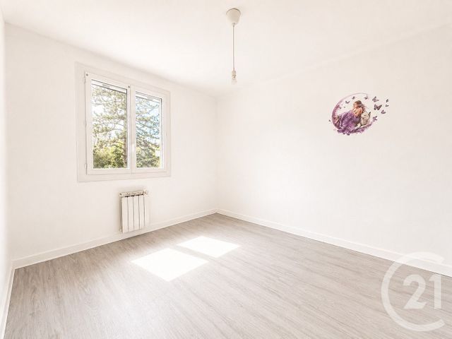 Appartement T4 &agrave; vendre - 4 pi&egrave;ces - 86,06 m2 - St Jean St Nicolas - 05 - PROVENCE-ALPES-COTE-D-AZUR