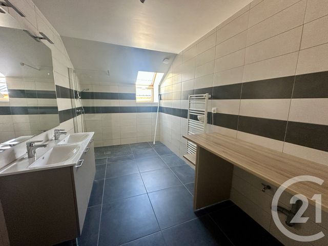 Appartement T4 &agrave; louer - 4 pi&egrave;ces - 150,99 m2 - Laye - 05 - PROVENCE-ALPES-COTE-D-AZUR