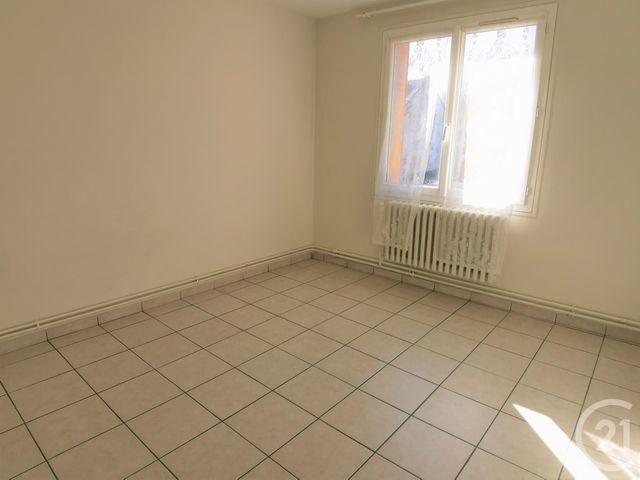 Appartement T4 &agrave; louer - 4 pi&egrave;ces - 64,68 m2 - St Laurent Du Cros - 05 - PROVENCE-ALPES-COTE-D-AZUR