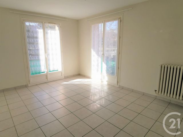 Appartement T4 &agrave; louer - 4 pi&egrave;ces - 64,68 m2 - St Laurent Du Cros - 05 - PROVENCE-ALPES-COTE-D-AZUR
