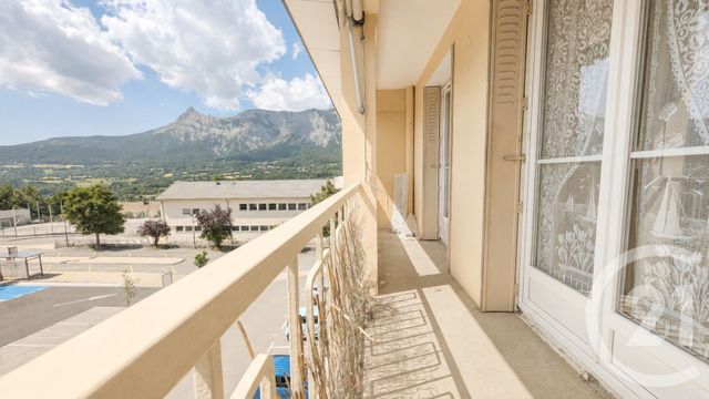 Appartement T4 &agrave; vendre - 4 pi&egrave;ces - 74,22 m2 - St Bonnet En Champsaur - 05 - PROVENCE-ALPES-COTE-D-AZUR