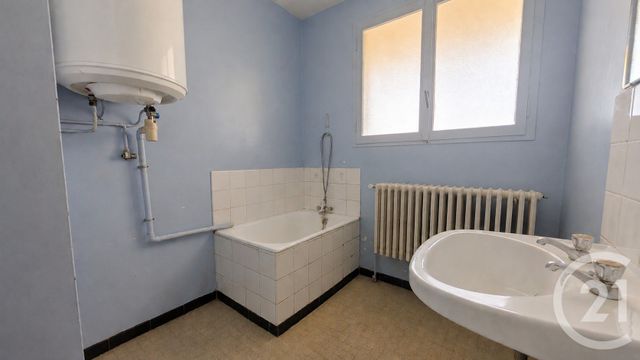 Appartement T4 &agrave; vendre - 4 pi&egrave;ces - 74,22 m2 - St Bonnet En Champsaur - 05 - PROVENCE-ALPES-COTE-D-AZUR