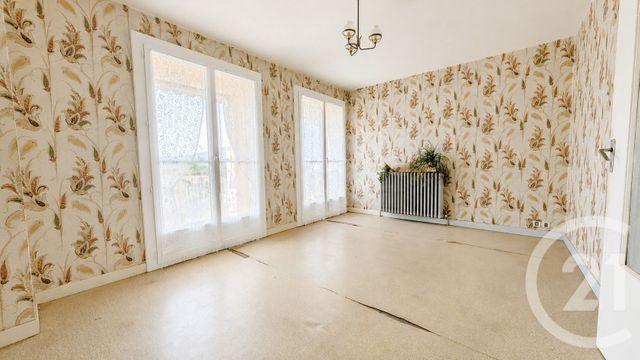 Appartement T4 &agrave; vendre - 4 pi&egrave;ces - 74,22 m2 - St Bonnet En Champsaur - 05 - PROVENCE-ALPES-COTE-D-AZUR