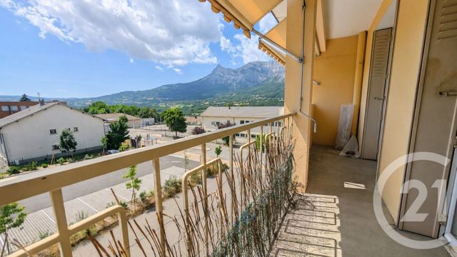 Appartement T4 &agrave; vendre - 4 pi&egrave;ces - 74,22 m2 - St Bonnet En Champsaur - 05 - PROVENCE-ALPES-COTE-D-AZUR