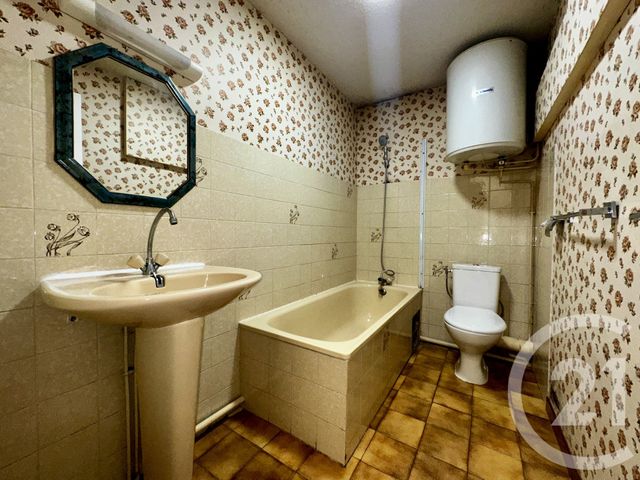 Appartement T2 &agrave; louer - 2 pi&egrave;ces - 28,60 m2 - St Bonnet En Champsaur - 05 - PROVENCE-ALPES-COTE-D-AZUR
