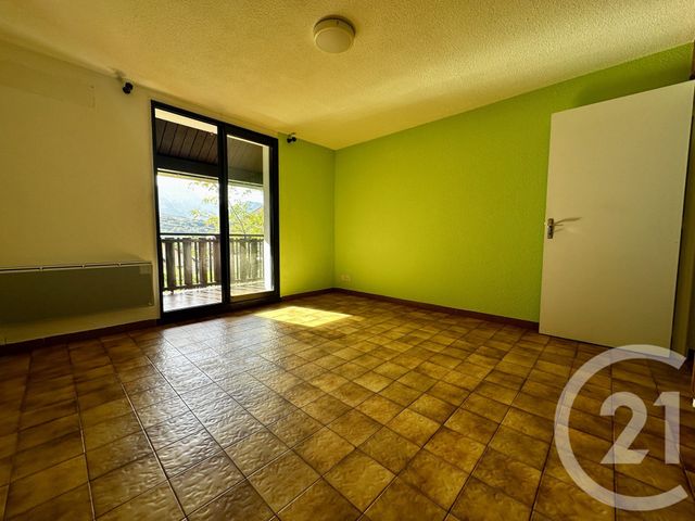 Appartement T2 &agrave; louer - 2 pi&egrave;ces - 28,60 m2 - St Bonnet En Champsaur - 05 - PROVENCE-ALPES-COTE-D-AZUR