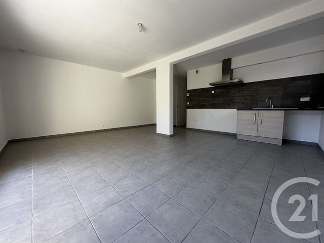 Appartement T3 &agrave; louer - 3 pi&egrave;ces - 58,30 m2 - St Bonnet En Champsaur - 05 - PROVENCE-ALPES-COTE-D-AZUR