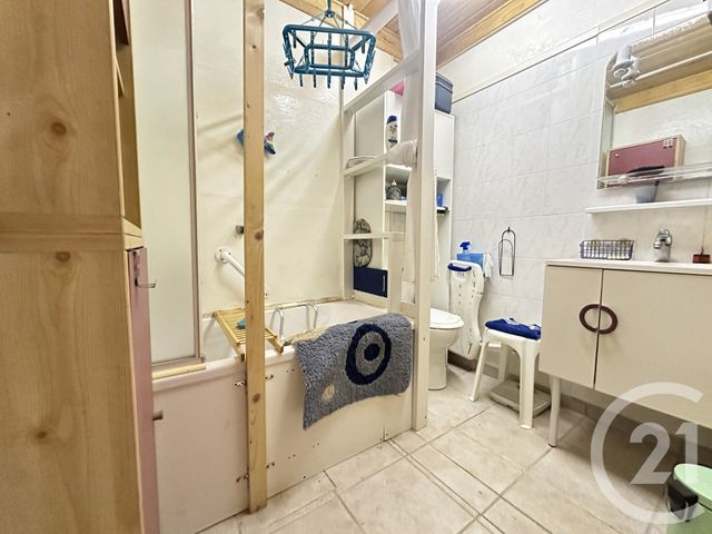 Appartement T3 à vendre - 3 pièces - 51,61 m2 - St Jean St Nicolas - 05 - PROVENCE-ALPES-COTE-D-AZUR