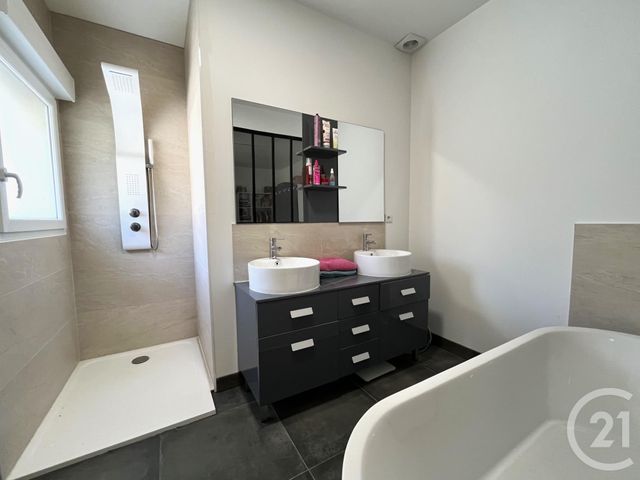 Maison à vendre - 5 pièces - 140 m2 - St Quentin De Baron - 33 - AQUITAINE