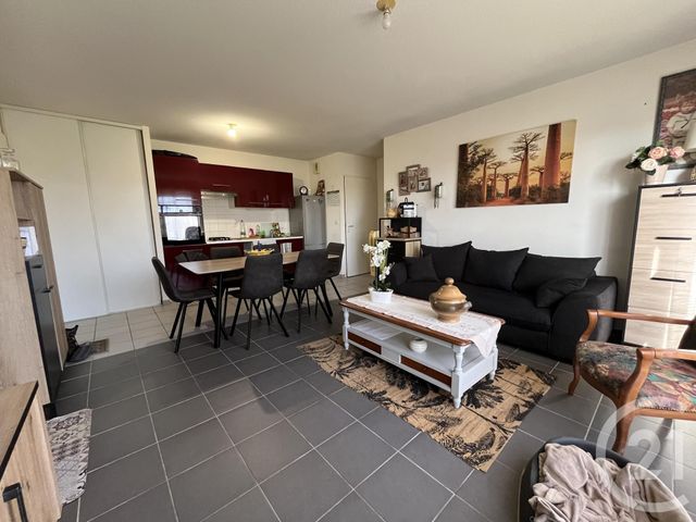 Appartement T2 &agrave; louer - 2 pi&egrave;ces - 44,50 m2 - Targon - 33 - AQUITAINE