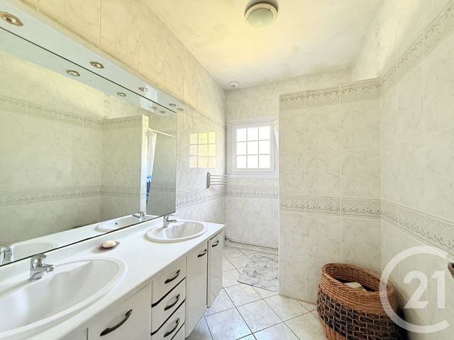 Maison &agrave; vendre - 12 pi&egrave;ces - 275,33 m2 - La Sauve - 33 - AQUITAINE