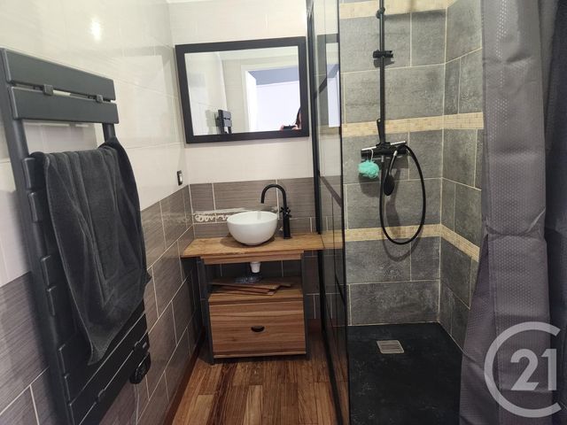 Appartement F3 &agrave; louer - 3 pi&egrave;ces - 58,73 m2 - Targon - 33 - AQUITAINE