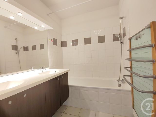 Appartement T3 à vendre - 3 pièces - 52 m2 - Fargues St Hilaire - 33 - AQUITAINE