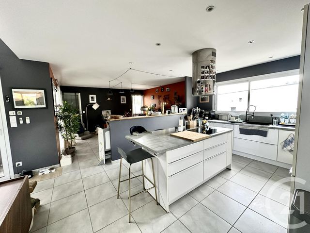 Maison à vendre - 5 pièces - 155 m2 - Salleboeuf - 33 - AQUITAINE