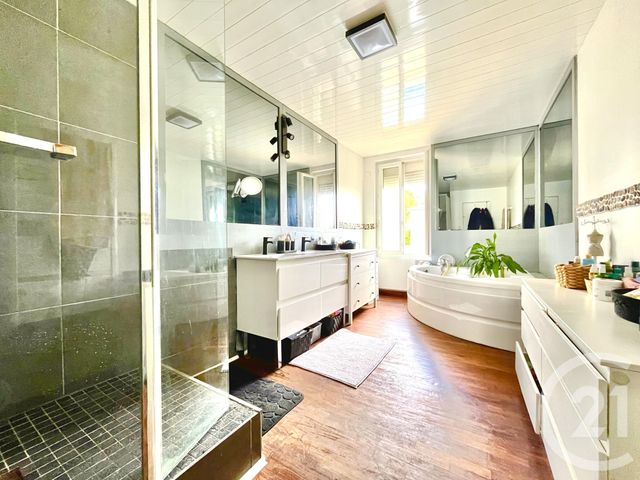 Maison à vendre - 6 pièces - 200 m2 - Ambares Et Lagrave - 33 - AQUITAINE